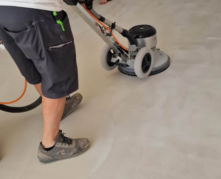 Epoxy Microcement Floor in 5 Steps